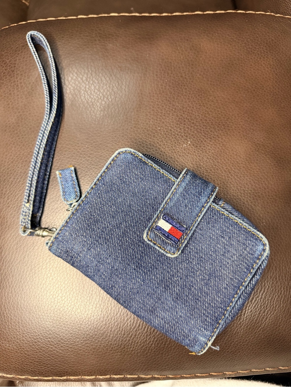 Y2K Vintage Tommy Hilfiger Denim Wristlet Wallet in Blue